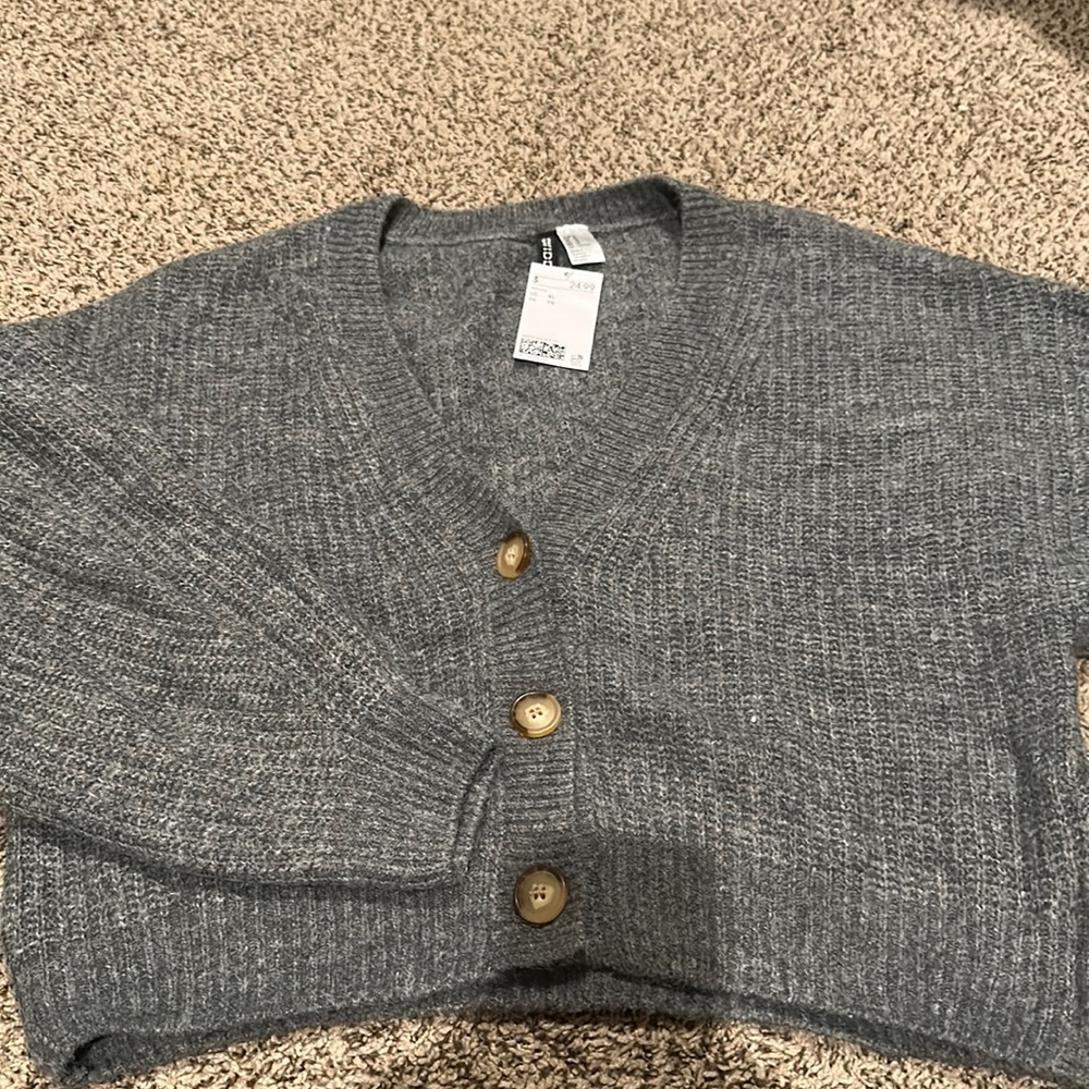 New with tags gray H&M cardigan SIZE XL